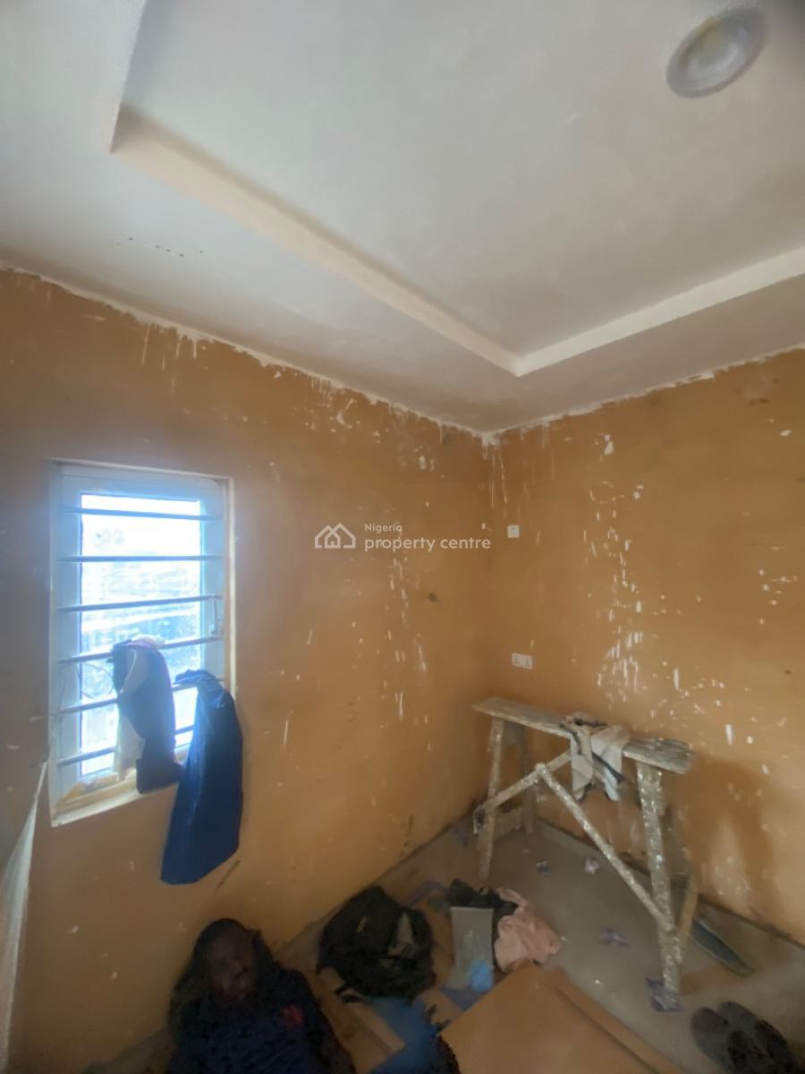 Mini Flat & Self-contain in Same Building, Odunsi, Bariga, Shomolu, Lagos, Flat / Apartment for Rent