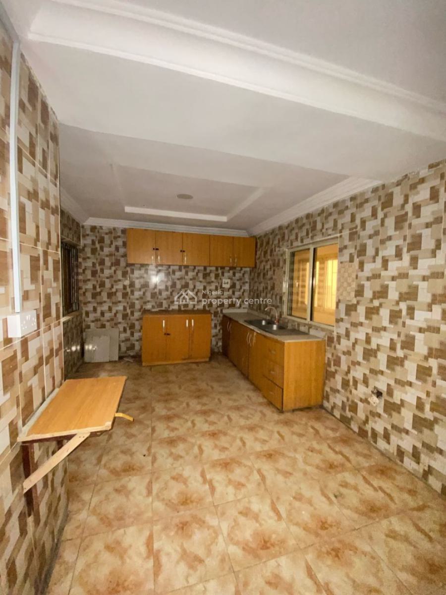 Spacious 4 Bedroom Apartment in an Estate, Ikate, Lekki, Lagos, Flat / Apartment for Rent