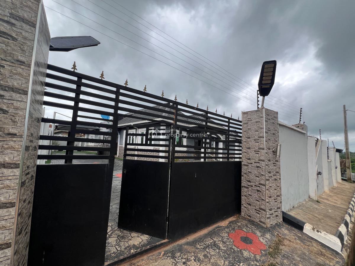 3 Units Apartments in Developed Area, Ologuneru, Ibadan, Oyo, House for Sale