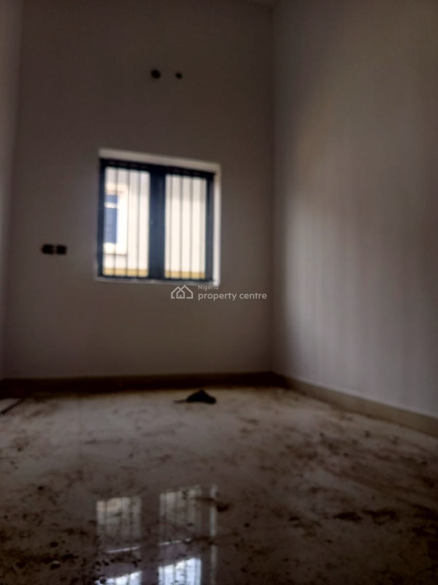Units of Semi Detached Terraced Triplexes, Kolapo Ishola Gra, Akobo, Ibadan, Oyo, Semi-detached Duplex for Sale