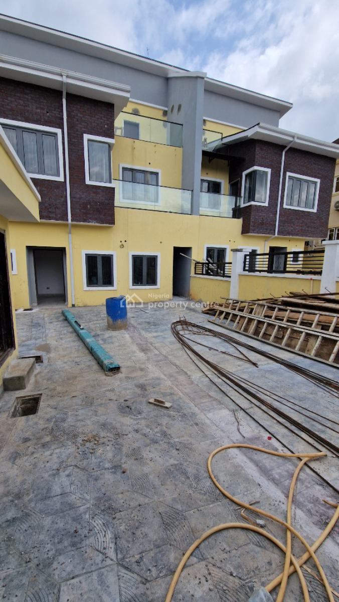 4 Bedroom Terraced Duplex, Kolapo Ishola Gra, Akobo, Ibadan, Oyo, Terraced Duplex for Sale