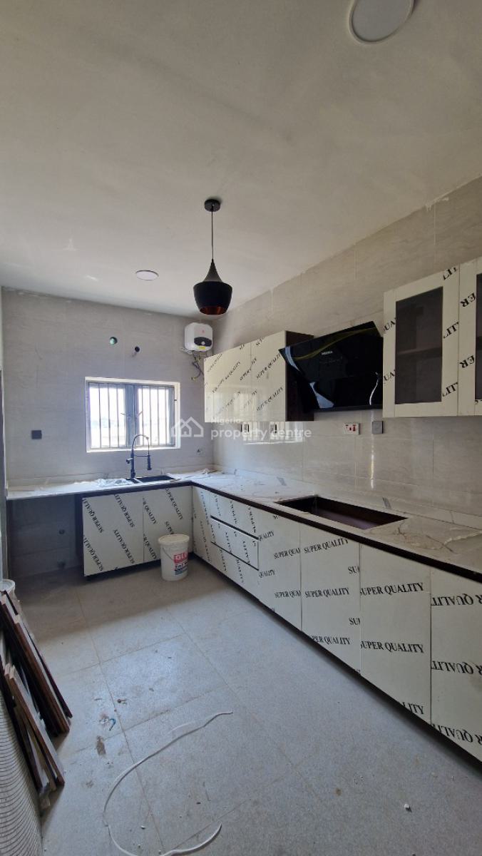 4 Bedrooms Terraced Duplex, Kolapo Ishola Gra, Akobo, Ibadan, Oyo, Terraced Duplex for Sale