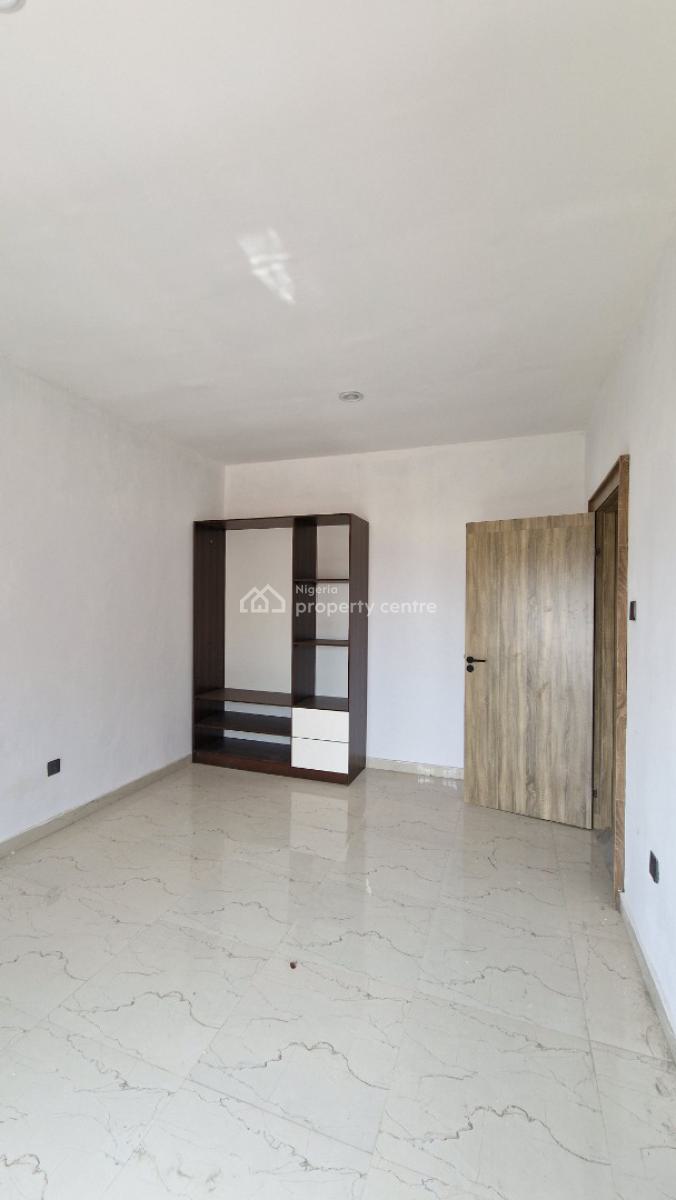 4 Bedrooms Terraced Duplex, Kolapo Ishola Gra, Akobo, Ibadan, Oyo, Terraced Duplex for Sale