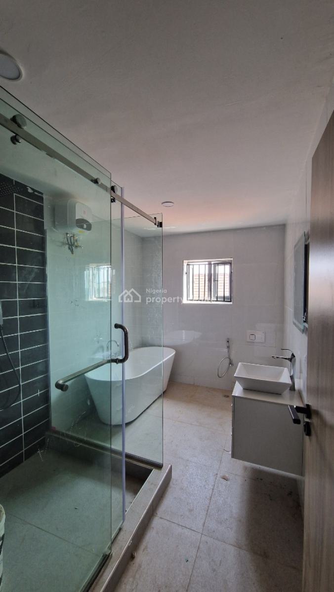 4 Bedrooms Terraced Duplex, Kolapo Ishola Gra, Akobo, Ibadan, Oyo, Terraced Duplex for Sale