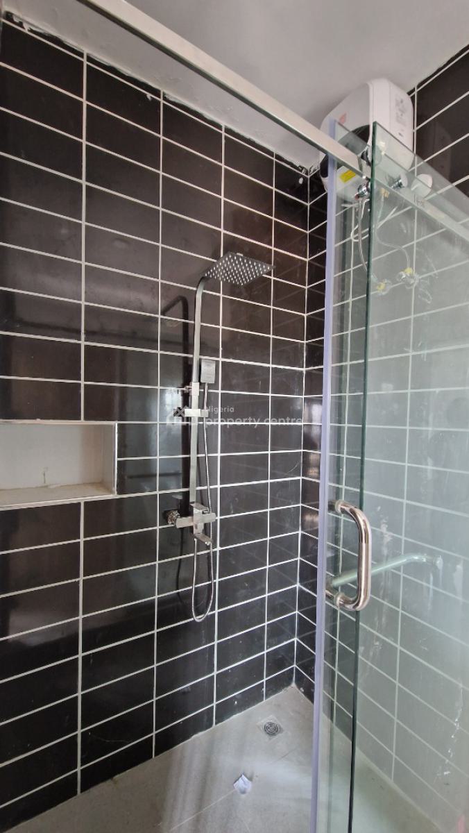 4 Bedrooms Terraced Duplex, Kolapo Ishola Gra, Akobo, Ibadan, Oyo, Terraced Duplex for Sale