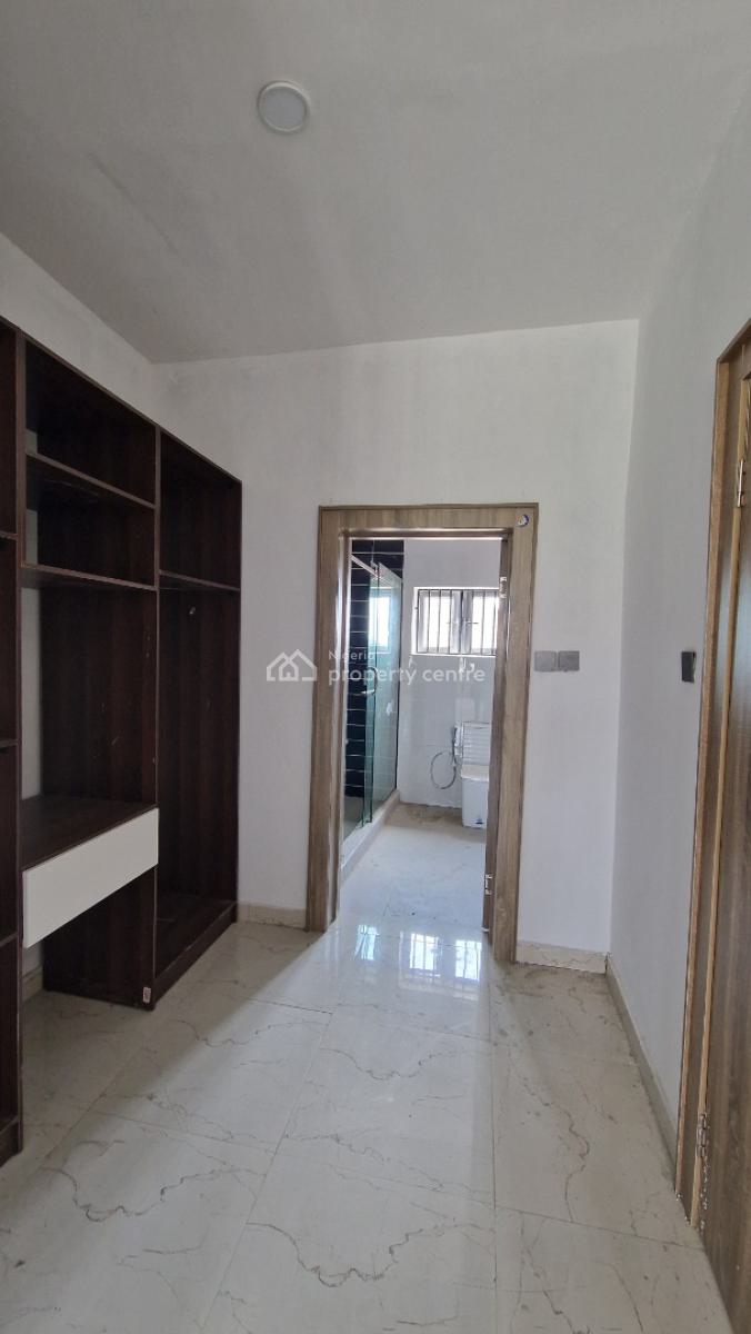 4 Bedrooms Terraced Duplex, Kolapo Ishola Gra, Akobo, Ibadan, Oyo, Terraced Duplex for Sale