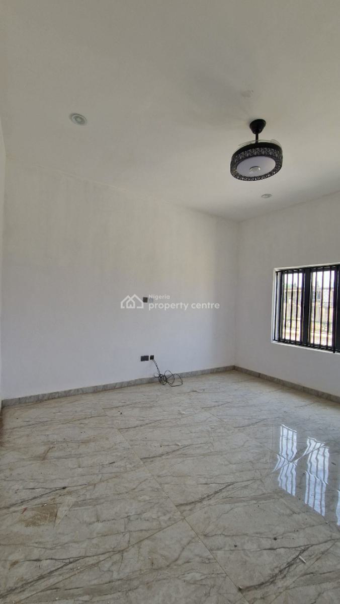 4 Bedrooms Terraced Duplex, Kolapo Ishola Gra, Akobo, Ibadan, Oyo, Terraced Duplex for Sale