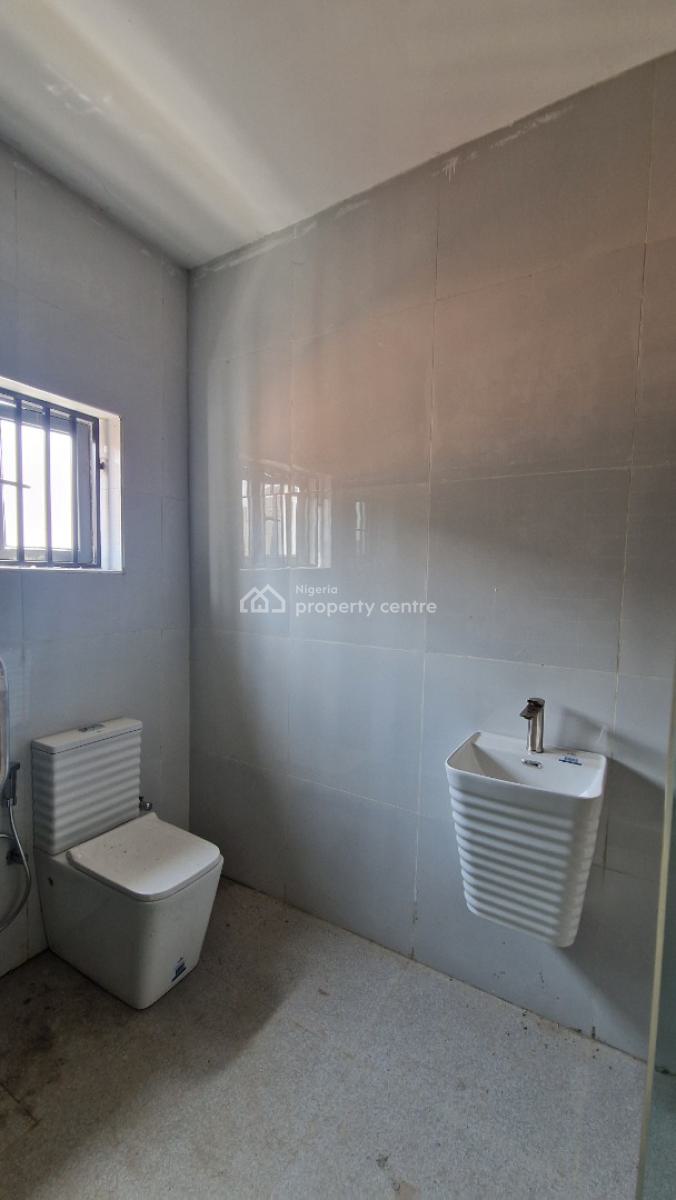 4 Bedrooms Terraced Duplex, Kolapo Ishola Gra, Akobo, Ibadan, Oyo, Terraced Duplex for Sale