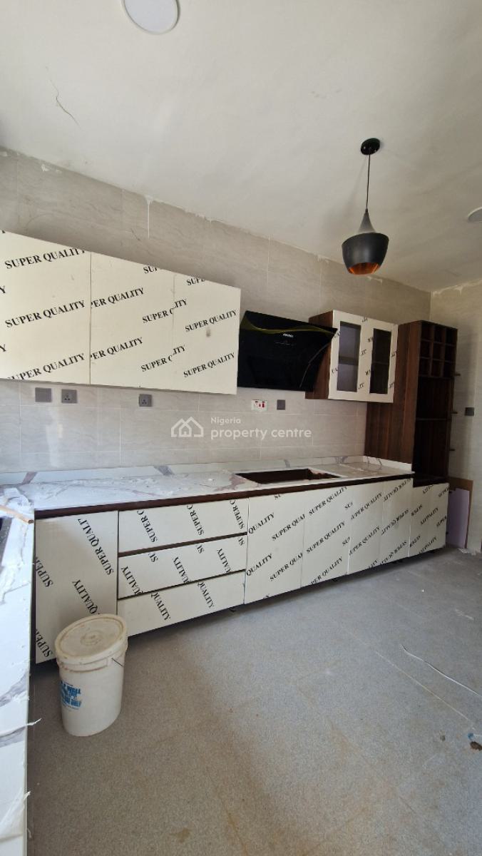 4 Bedrooms Terraced Duplex, Kolapo Ishola Gra, Akobo, Ibadan, Oyo, Terraced Duplex for Sale