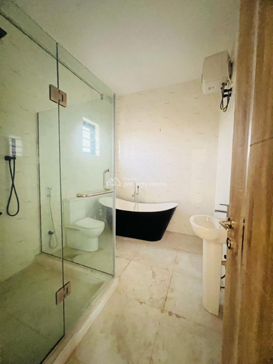 Breathtaking 5 Bedroom Fully Detached Duplex Plus Study Room and Bq, Gra Phase 2, Magodo, Lagos, Detached Duplex for Sale