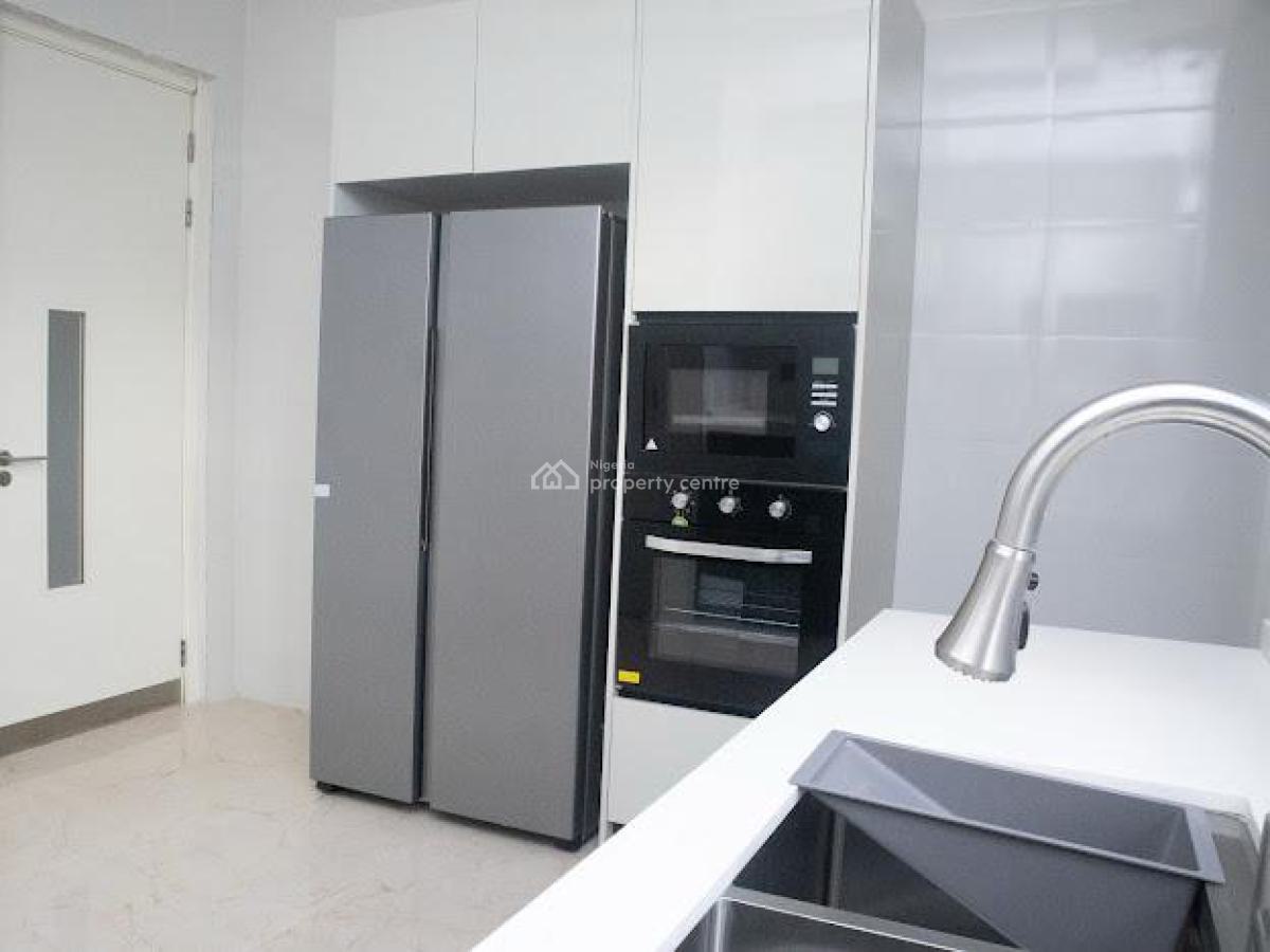 Exquisitely Finished 5 Bedrooms, Lekki Phase 1, Lekki, Lagos, Semi-detached Duplex for Sale