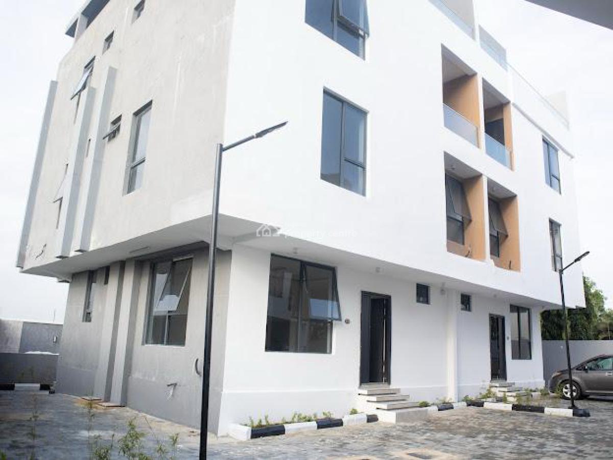 Exquisitely Finished 5 Bedrooms, Lekki Phase 1, Lekki, Lagos, Semi-detached Duplex for Sale