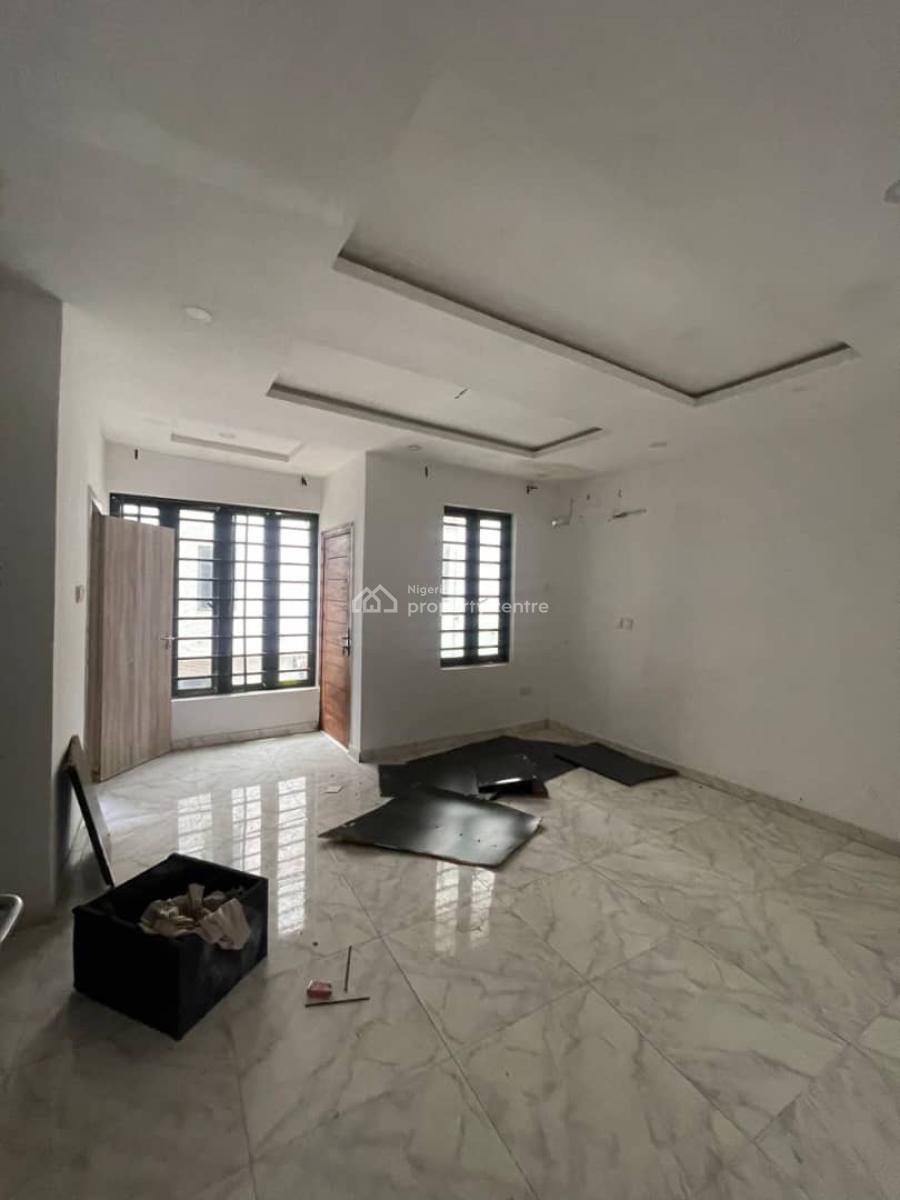 Standard 3 Bedroom Terrace Duplex with Bq, Ologolo, Lekki, Lagos, Terraced Duplex for Rent