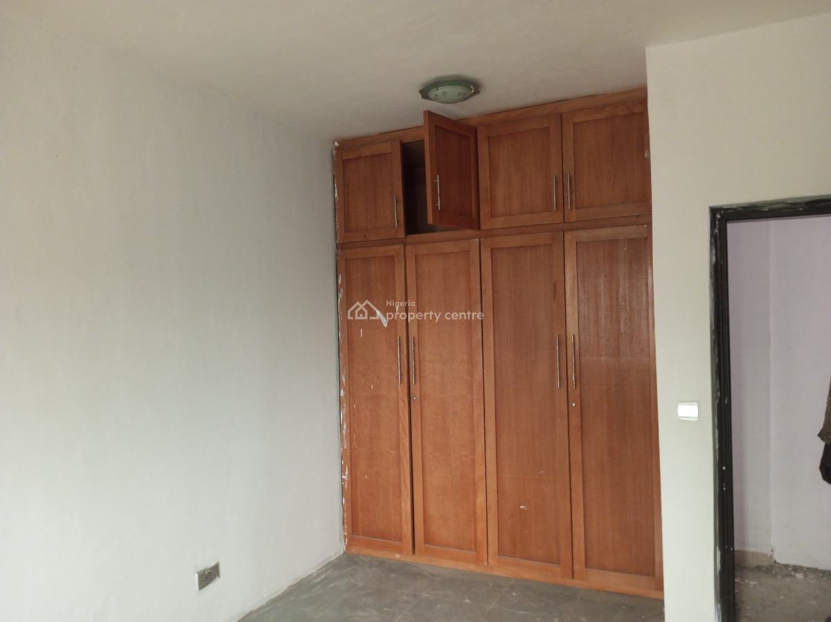 Very Spacious 2bed Upstairs in a Secured Estate, Off Owode Langbasa, Ado, Ajah, Lagos, Flat / Apartment for Rent