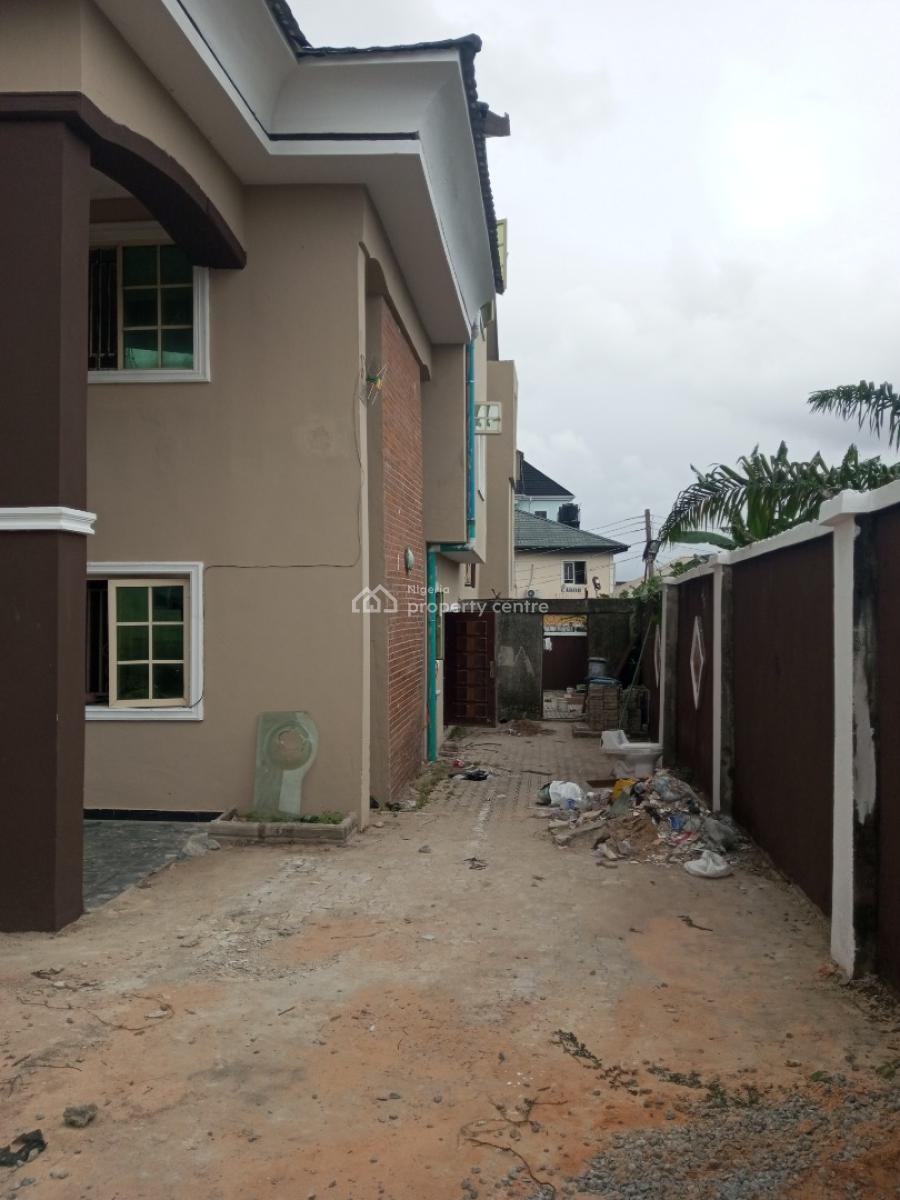 Very Spacious 2bed Upstairs in a Secured Estate, Off Owode Langbasa, Ado, Ajah, Lagos, Flat / Apartment for Rent