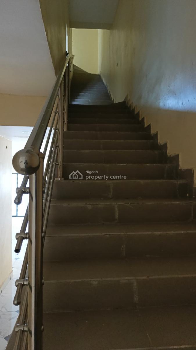4 Bedroom Terrace Duplex, Guzape Main, Guzape District, Abuja, Terraced Duplex for Sale