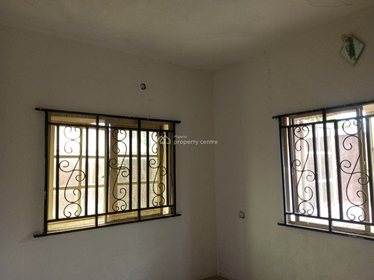 Well Renovated 3bed in a Secured Estate, Off Owode Langbasa, Ado, Ajah, Lagos, Flat / Apartment for Rent