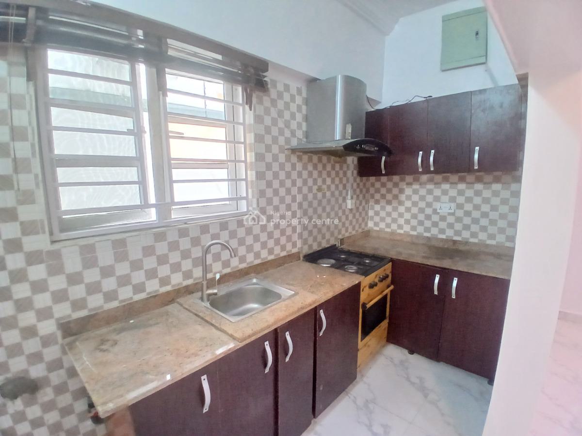 Newly Refurbished Self-service 2 Bedroom Apartment, Lekki Phase 1, Lekki, Lagos, Flat / Apartment for Rent