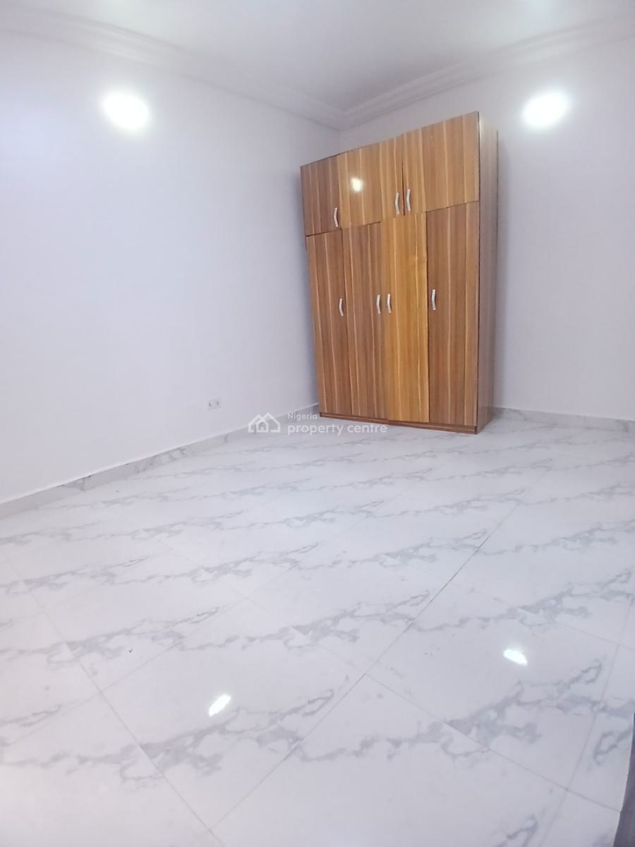 Newly Refurbished Self-service 2 Bedroom Apartment, Lekki Phase 1, Lekki, Lagos, Flat / Apartment for Rent
