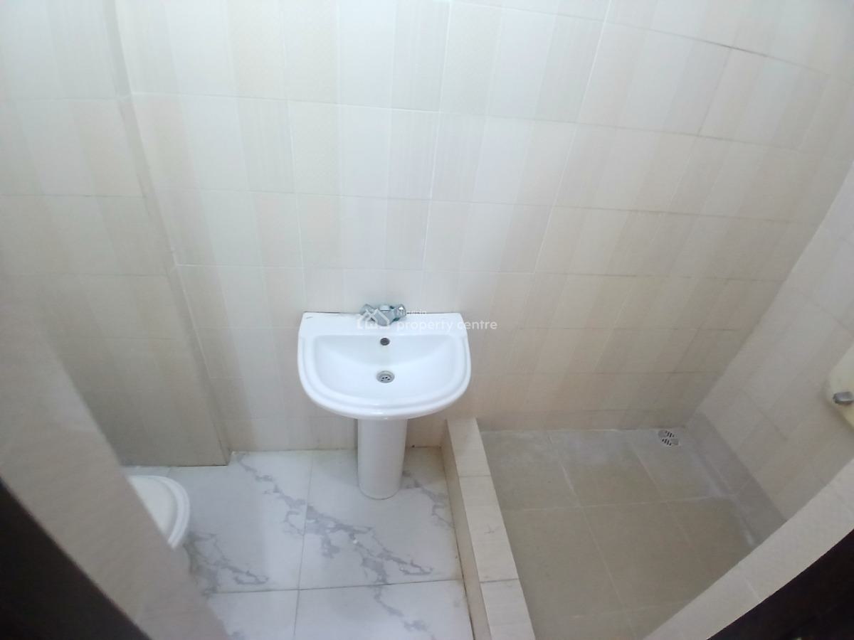 Newly Refurbished Self-service 2 Bedroom Apartment, Lekki Phase 1, Lekki, Lagos, Flat / Apartment for Rent