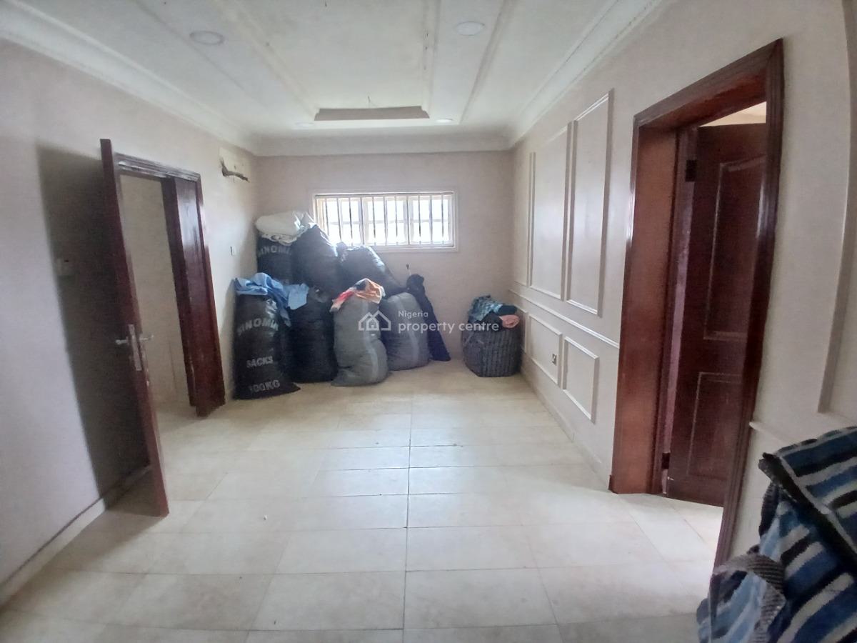 a Commercial 2 Rooms Office Space, Lekki Phase 1, Lekki, Lagos, Office Space for Rent