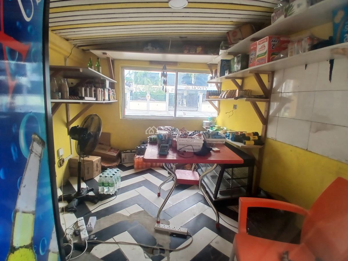 a Lovely Shop Space Directly on a Busy Road, Lekki Phase 1, Lekki, Lagos, Shop for Rent