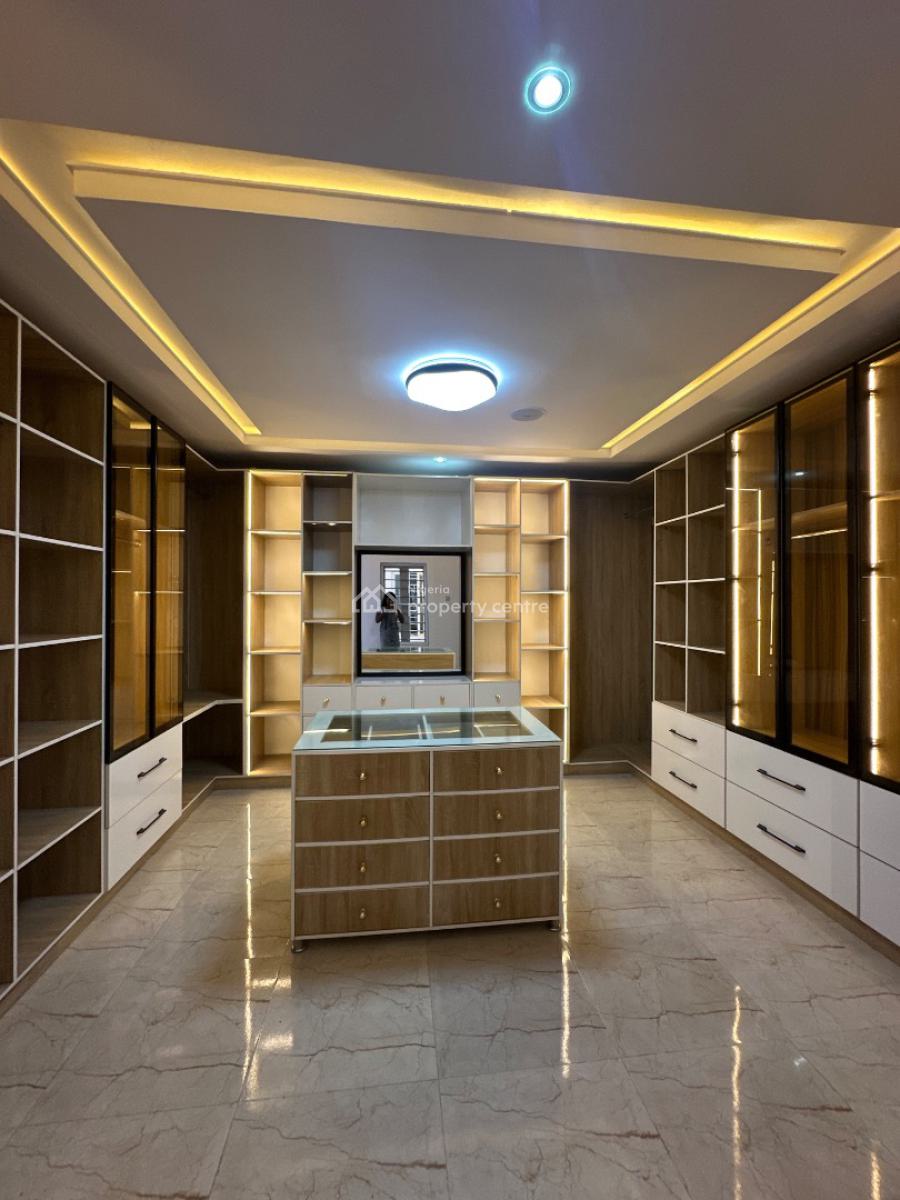 5 Bedroom in Chevron Estate, Spacious Compound Cinema and Pool, Lekki, Lagos, Detached Duplex for Sale