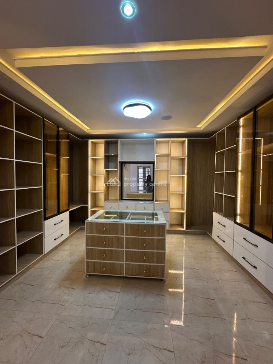 5 Bedroom in Chevron Estate, Spacious Compound Cinema and Pool, Lekki, Lagos, Detached Duplex for Sale