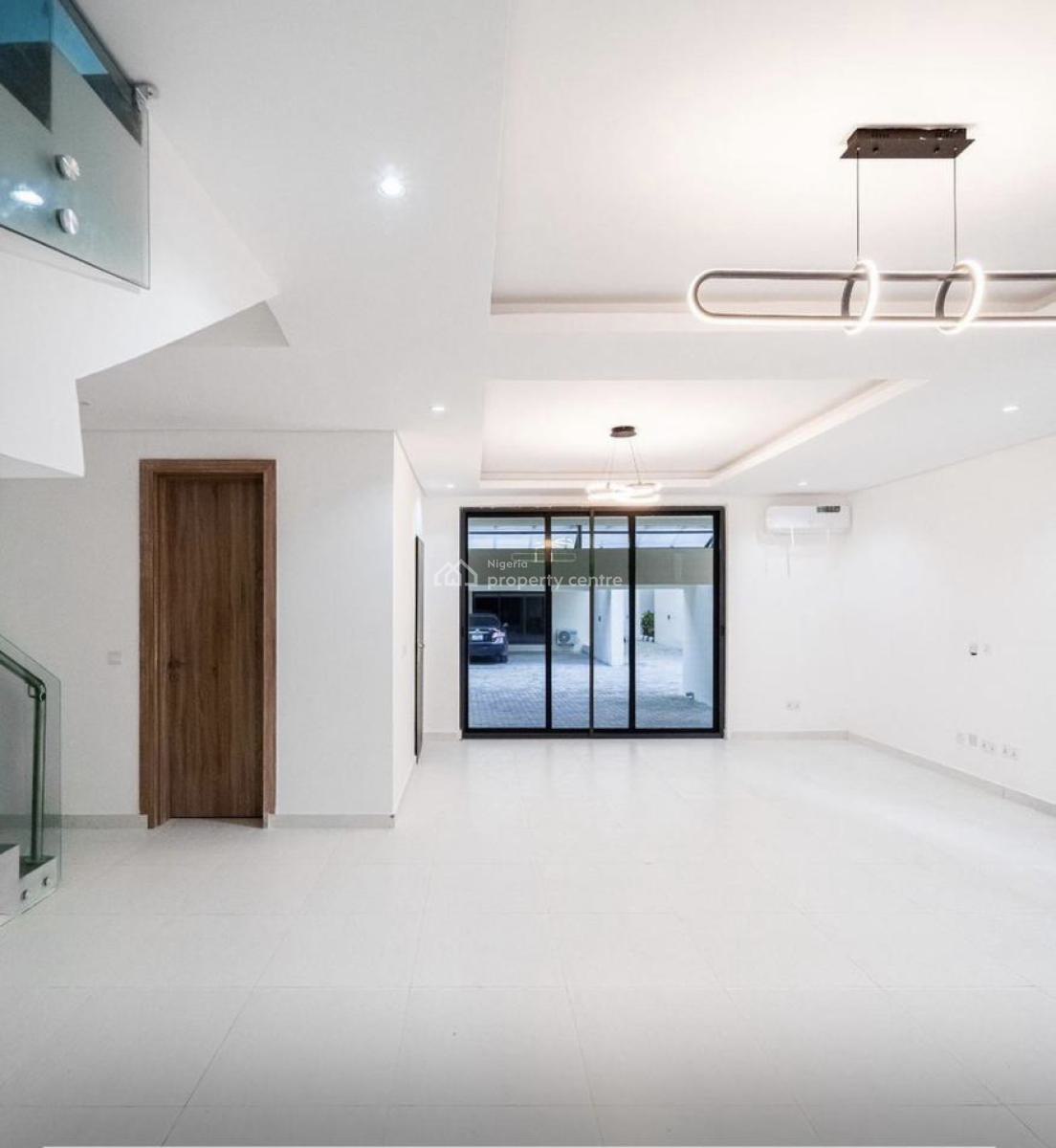 a Well-serviced Waterfront 4-bedroom Terrace with a Room Bq, Lekki Phase 1, Lekki, Lagos, Terraced Duplex for Rent