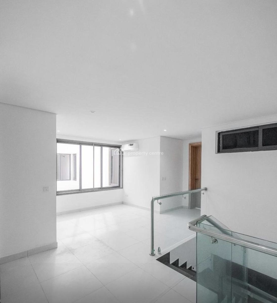 a Well-serviced Waterfront 4-bedroom Terrace with a Room Bq, Lekki Phase 1, Lekki, Lagos, Terraced Duplex for Rent
