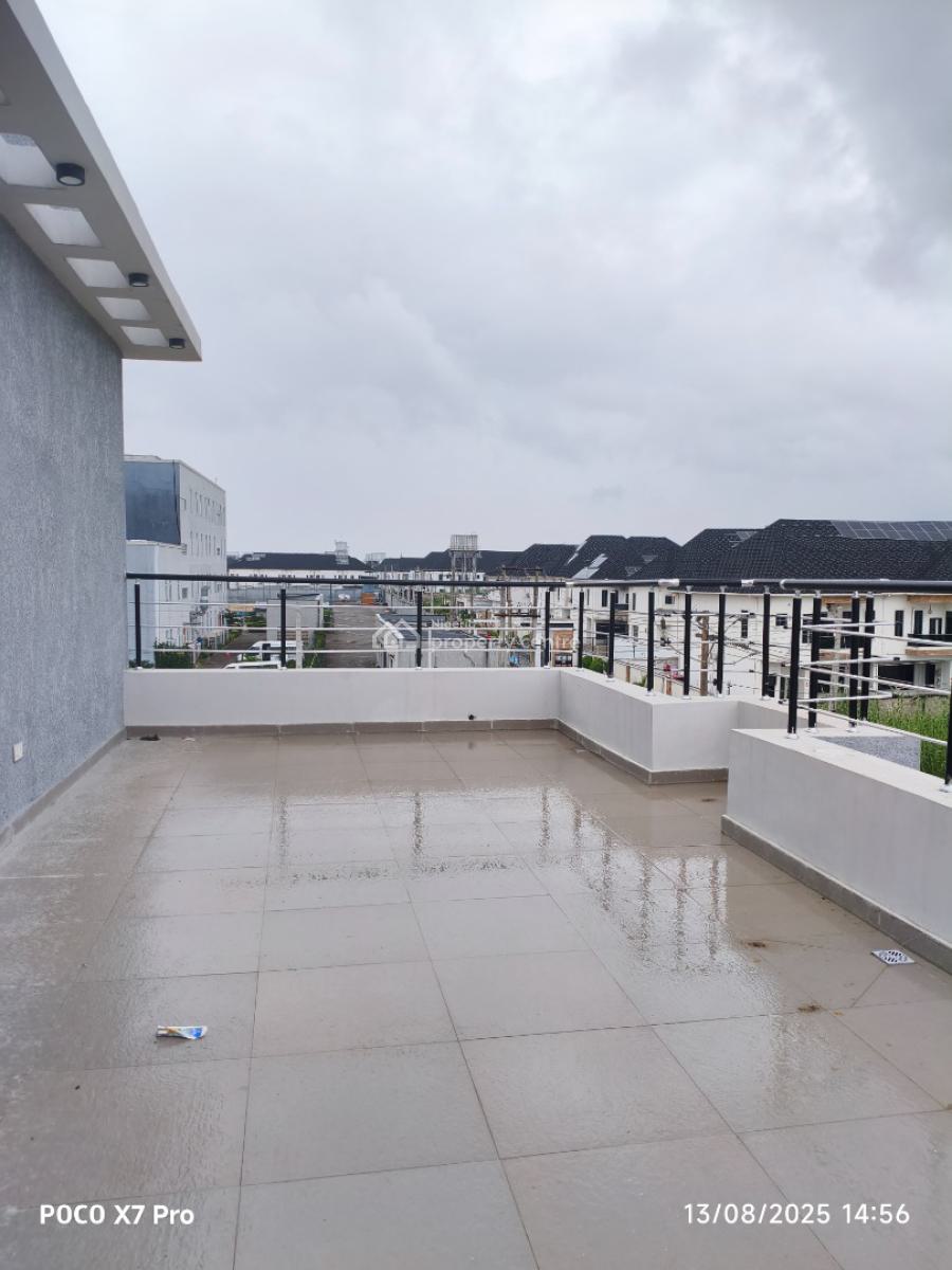 Top Floor Shop, Perfect for Lounge, Vgc and Harris Drive Ask Bencom Homes, Ikota, Lekki, Lagos, Plaza / Complex / Mall for Sale