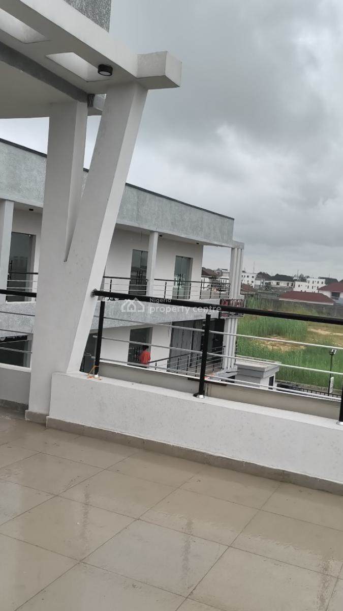 Top Floor Shop, Perfect for Lounge, Vgc and Harris Drive Ask Bencom Homes, Ikota, Lekki, Lagos, Plaza / Complex / Mall for Sale