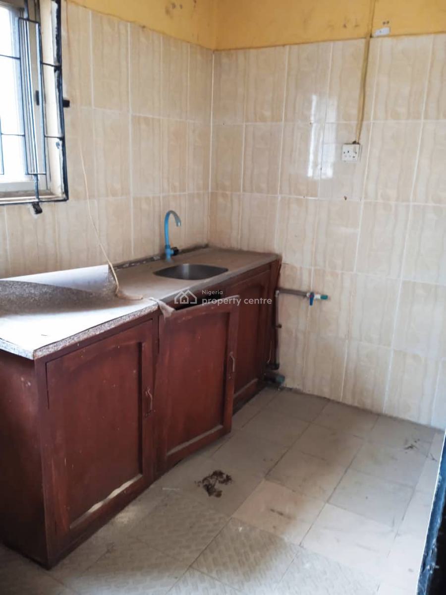2 Bedrooms Flat, Off College Road, Ogba, Ikeja, Lagos, Flat / Apartment for Rent