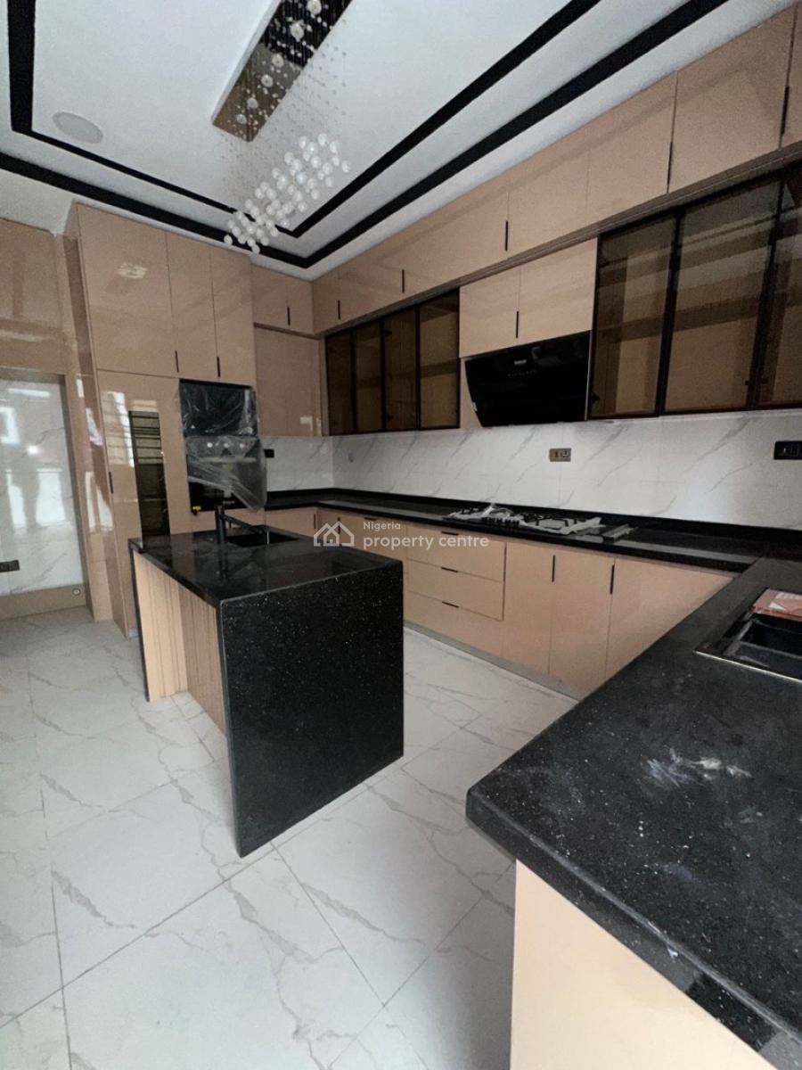 5 Bedroom  Fully Detached Duplex, Bera Estate Chevron, Lekki, Lagos, Detached Duplex for Sale