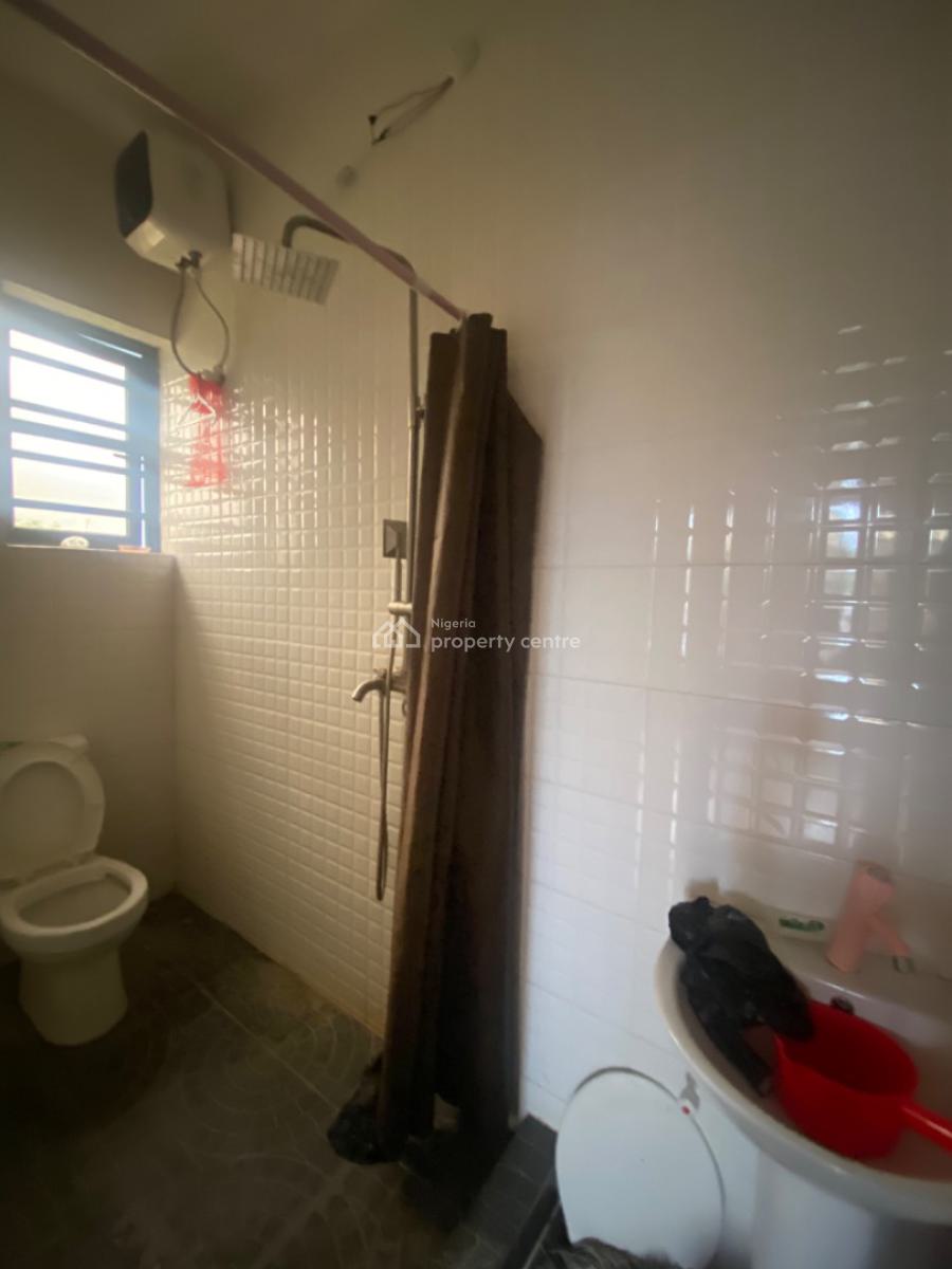 an Executive Two Bedroom Flat, Good News Estate Extension Thera Annex, Sangotedo, Ajah, Lagos, Flat / Apartment for Rent