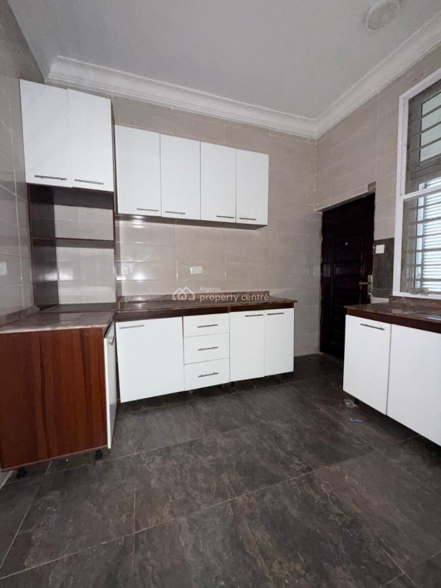Lovely 3 Bedroom Flat with Bq on The Ground Floor, Jahi, Abuja, Flat / Apartment for Rent