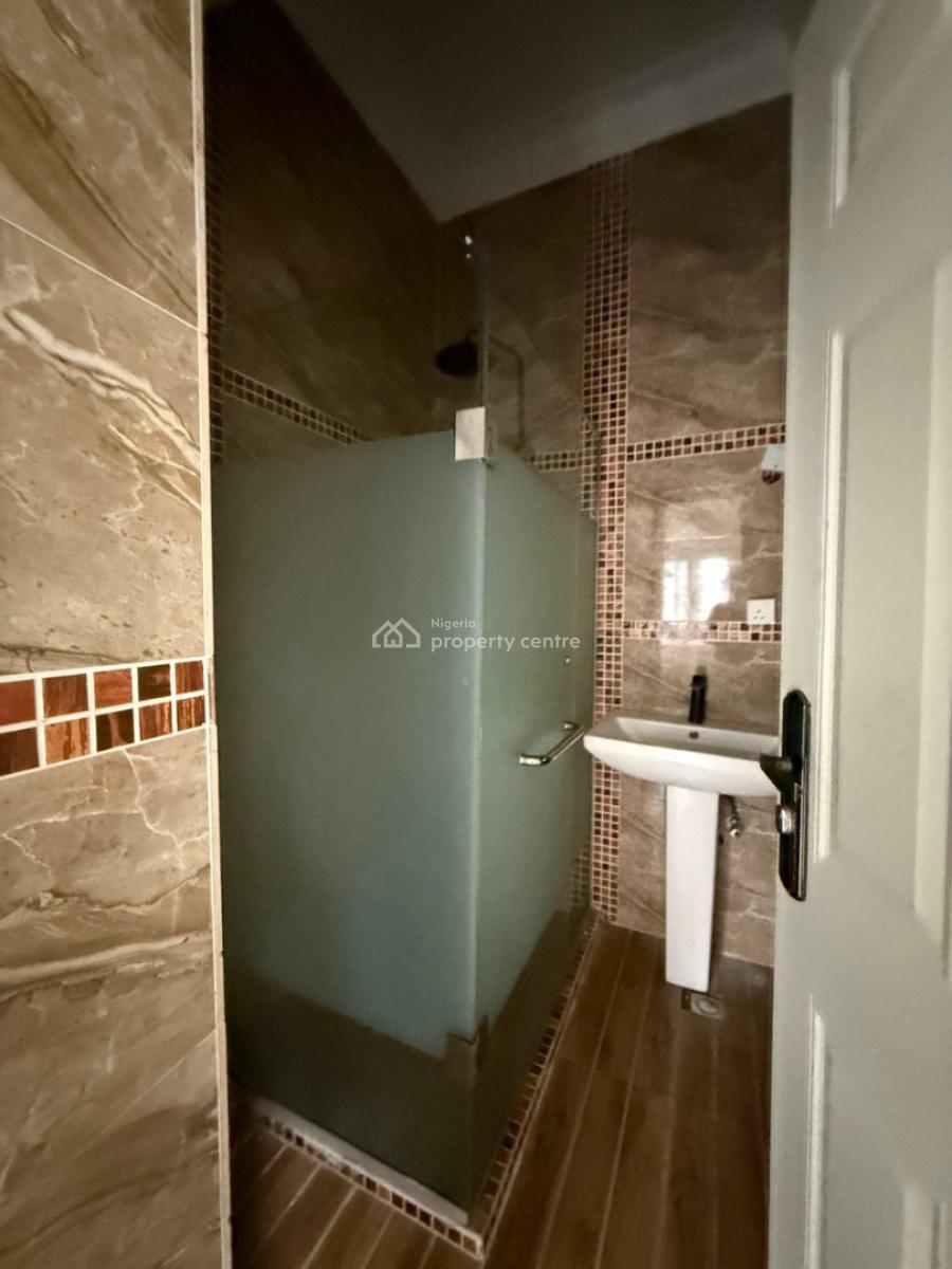 Lovely 3 Bedroom Flat with Bq on The Ground Floor, Jahi, Abuja, Flat / Apartment for Rent