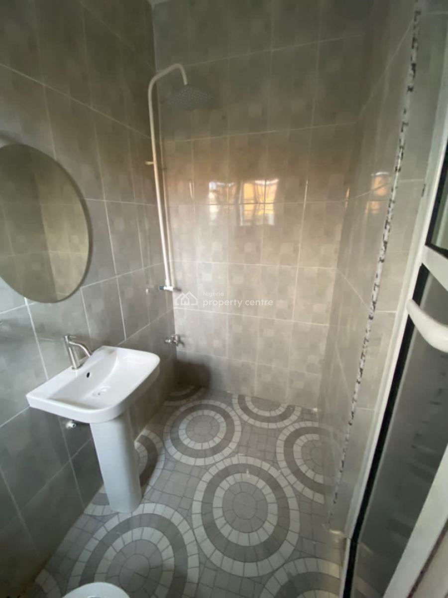 an Executive Three Bedroom Flat, Good News Estate Extension,thera Annex, Sangotedo, Ajah, Lagos, Flat / Apartment for Rent