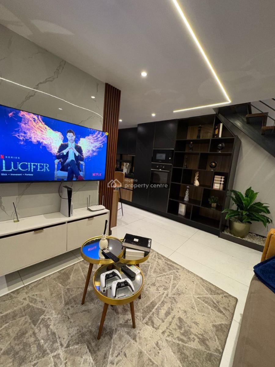 Luxurious 2 Bedroom Loft with Ps5, Ikate, Lekki, Lagos, Flat / Apartment Short Let