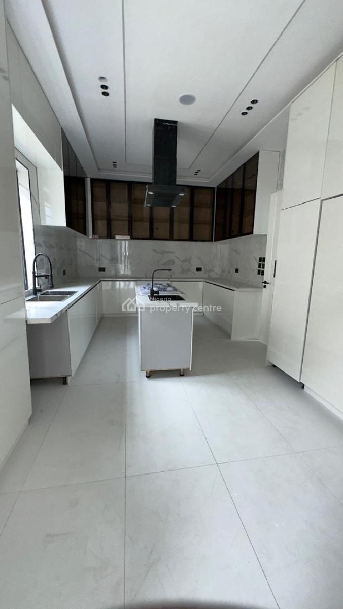 5 Bedrooms Terraced Duplex with Bq, Bera Estate, Chevron, Lekki, Lagos, Terraced Duplex for Sale