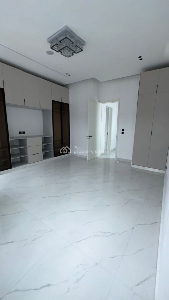 5 Bedrooms Terraced Duplex with Bq, Bera Estate, Chevron, Lekki, Lagos, Terraced Duplex for Sale