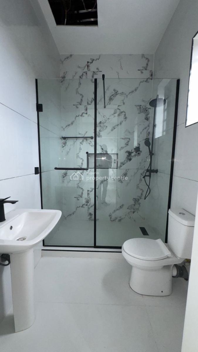 5 Bedrooms Terraced Duplex with Bq, Bera Estate, Chevron, Lekki, Lagos, Terraced Duplex for Sale