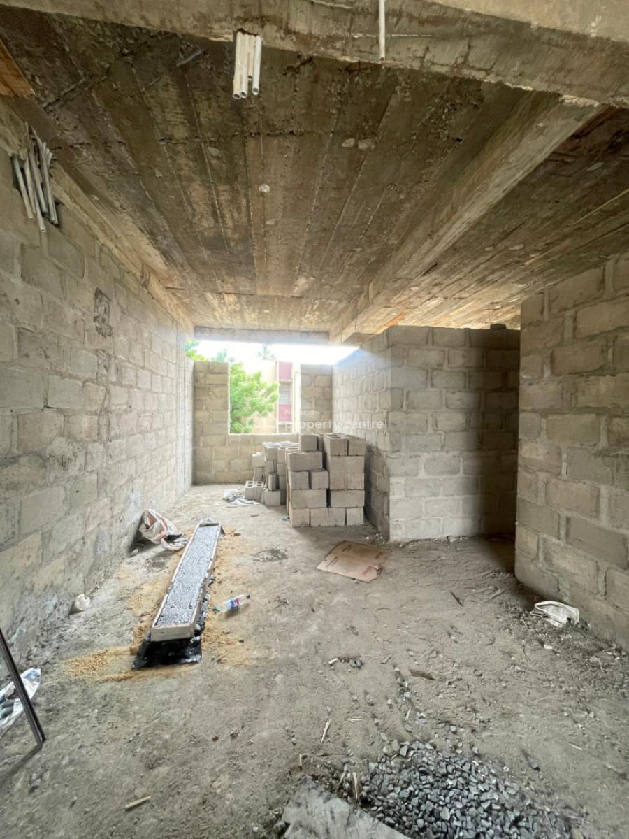 Most Spacious Designed 3 Bedrooms Apartment + Bq, Yaba, Lagos, Flat / Apartment for Sale