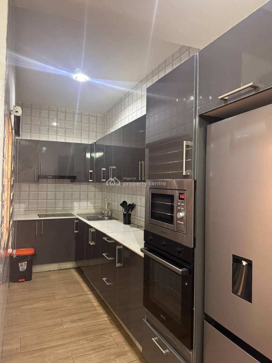 Cozy 1bedroom Apartment with Swimming Pool and Gym, Lekki Phase 1, Lekki, Lagos, Mini Flat (room and Parlour) Short Let