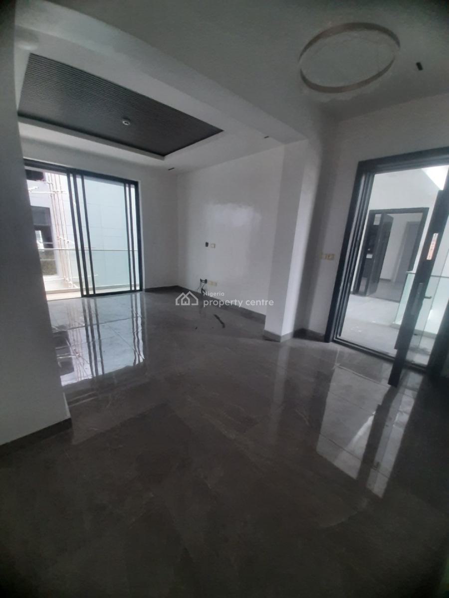 1 Bedroom New Serviced Flat with Fitted Kitchen, and Air Conditioners, Lekki Phase 1, Lekki, Lagos, Flat / Apartment for Rent