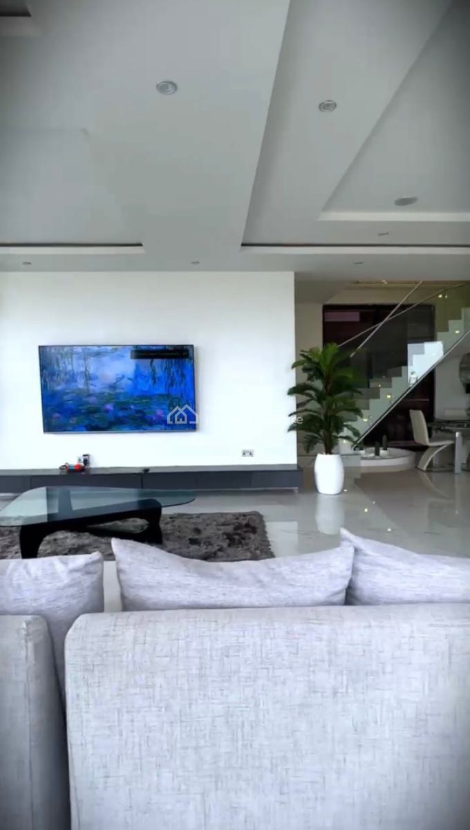 Fully Furnished & Serviced 3 Bedroom Penthouse + Bq, Pool, Gym, Lekki Phase 1, Lekki, Lagos, Flat / Apartment for Rent