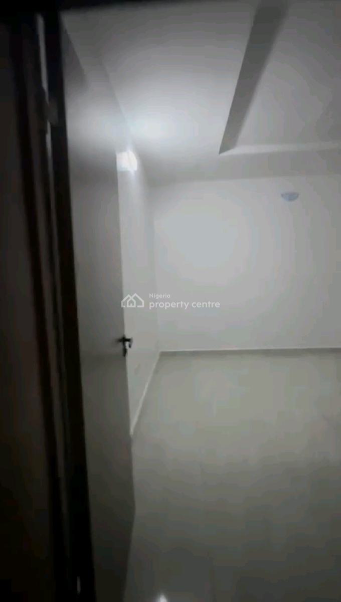 a Superb 3 Bedroom Terraced Flat Upstairs First Floor, Alaka Estate, Surulere, Lagos, Terraced Duplex for Rent