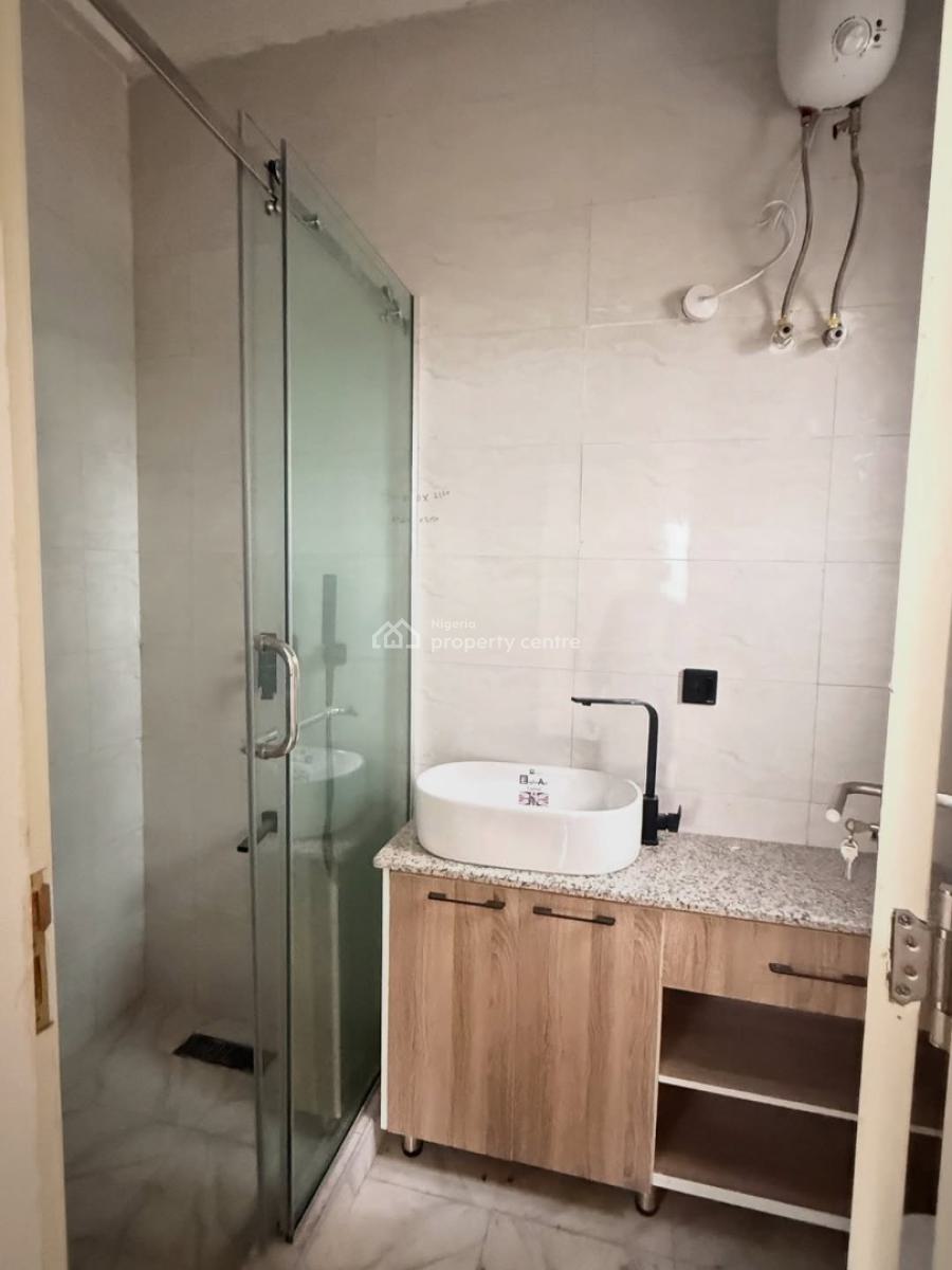 Newly Built 3 Bedrooms Apartment, Gilmore, Jahi, Abuja, Flat / Apartment for Rent