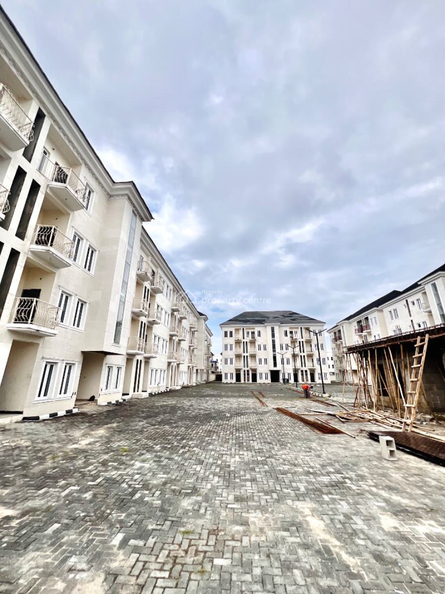Great Bargain Purchase: Luxury 4-bedroom Terrace with a Bq in Lekki, Conrithians Court, Lekki Phase 1, Lekki, Lagos, Terraced Duplex for Sale