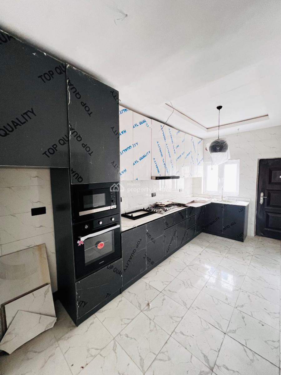 Great Bargain Purchase: Luxury 4-bedroom Terrace with a Bq in Lekki, Conrithians Court, Lekki Phase 1, Lekki, Lagos, Terraced Duplex for Sale